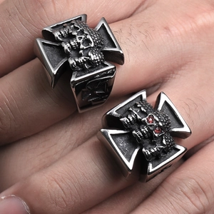 Gothic 316L stainless steel skull ring with red eyes and Maltese cross design