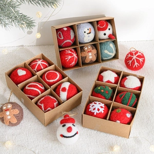 Handmade Wool Felt Christmas Ball Ornaments Hanging Tree Decoration Snowflake Snowman Gingerbread Man Festive Home Decor