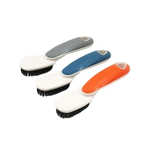 Brosses à chaussures multifonctions à long manche en couleurs gris, bleu et orange