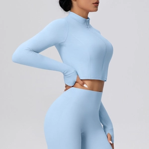 Hellblaues Yoga-Set mit langärmeliger Jacke und Leggings, eng anliegend mit Reißverschluss