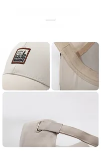 Détails de la broderie et de la boucle en métal réglable de la casquette beige