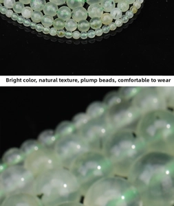 Détail macro de perles de préhnite verte naturelle montrant la texture et les motifs