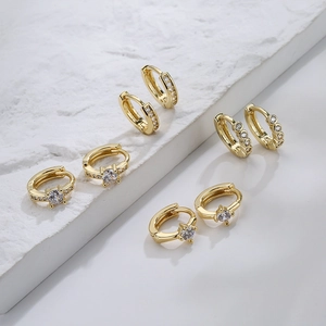 Piccoli Orecchini A Cerchio In Rame Placcato Oro 18K Zirconia Cubica Gioielli Di Moda Eleganti Minimalisti Per Donne