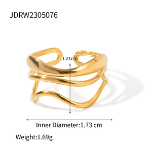 Dreilagiger goldener Wellenring mit offenem Design, 1,21 cm hoch und polierte Oberfläche