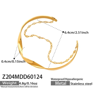 Vue détaillée d'un bracelet en acier inoxydable plaqué or 18 carats avec spécifications