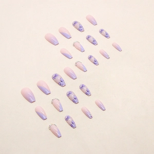 Faux ongles papillon violet pailleté avec dégradé lavande et style princesse french