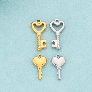 Heart Shaped Key Pendant Stainless Steel Hollow Design Charms For DIY Jewelry Making Necklace Keychain Accessories