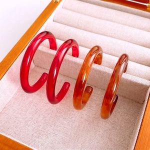 Geometric C-Shape Resin Hoop Stud Earrings With 925 Sterling Silver Earring Post Retro Maillard Style Jewelry Women