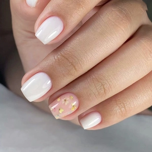 Sweet Floral Press On Nails Gold Foil Milky White Short Ballet Shape Artificial False Nails