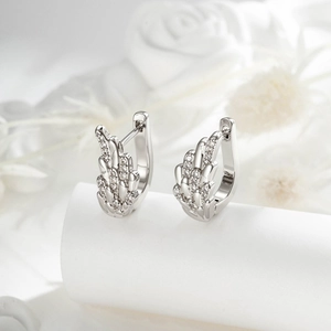 Angel Wing Ear Cuff Hoop Earrings Copper Zirconia Micro Paved Sparkly Minimalist Luxury Fashion Jewelry For Women