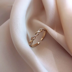 Minimalist Copper Zirconia Twisted Braided Adjustable Open Ring For Women Vintage Light Luxury Fashion Jewelry Finger Ring