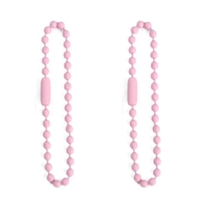 Detalle de dos cadenas de bolas de metal lacado en rosa para accesorios de bricolaje