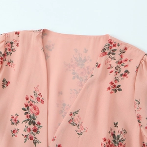 Pink floral V-neck dress with long sleeves and elegant waist slit for women