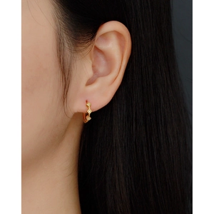 Vintage s925 silver gold rhombic hoop earrings with small diamonds on model