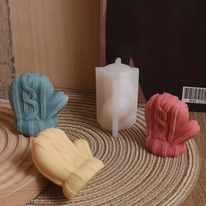 DIY silicone mold for knitted glove shaped aromatherapy candles and plaster ornaments