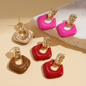 Retro geometric drop oil earrings with hammered gold metal and silver needles