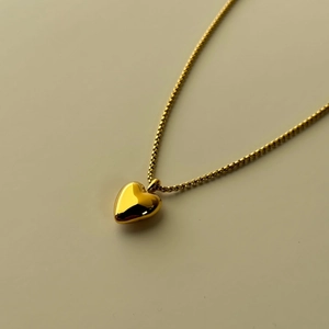 Minimalist 18k gold plated heart pendant necklace with a classic box chain for women