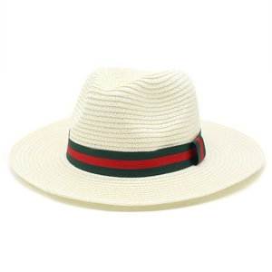Chapeau Panama blanc en paille avec ruban rayé rouge et vert pour la plage et le soleil