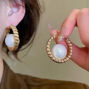 Vintage Artificial Pearl Hoop Earrings Gold Plated Twisted Circle With Silver Earring Post For Women French Elegant Elegant Jewelry