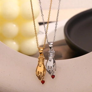Vintage Stainless Steel Hand Holding Red Heart Rhinestone Pendant Necklace For Women 18K Gold Plated Fashion Jewelry Gift