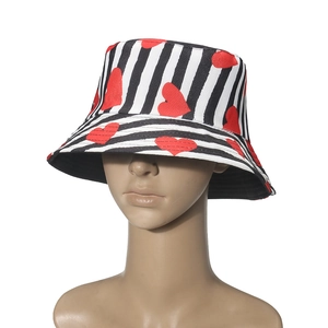Striped sun bucket hat with red heart pattern for women, stylish summer beach sunshade cap