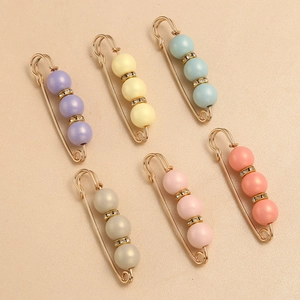 Alloy Safety Pin Brooch With Faux Artificial Pearls And Rhinestones Macaron Colors For Waist Tightening Fixed Scarf Adjusting Clip