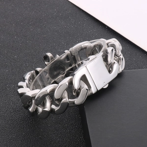 Industrial vintage stainless steel heavy link chain bracelet with wolf head clasp for men