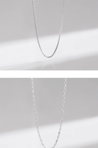 Detailed macro view comparing thick box chain and thin cable chain in S925 sterling silver
