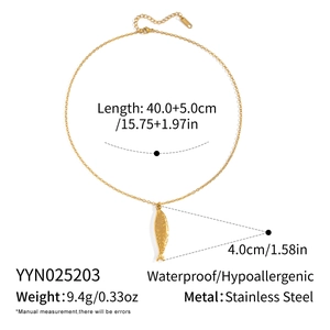 Spécifications détaillées de taille pour collier pendentif poisson doré en acier