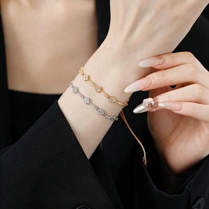 Zircon diamond rhombus flower bracelet in gold and silver finish with adjustable slider