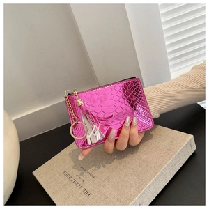 Pink crocodile pattern coin purse with metal zipper and stylish white fringe tassel