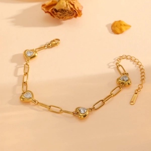 Luxurious gold plated stainless steel heart bracelet with sparkling zircon crystals