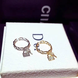Bague chaîne pour femme avec pendentif serrure et clé en finition dorée et argent