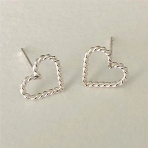 Minimalist 925 sterling silver heart stud earrings with a stylish twisted rope texture