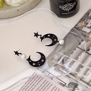Asymmetric star and moon pearl earrings in black enamel finish with S925 silver needles