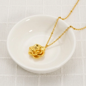 Rose Flower Pendant Necklace 18K Gold Plated Stainless Steel Retro Ins Style Jewelry For Women