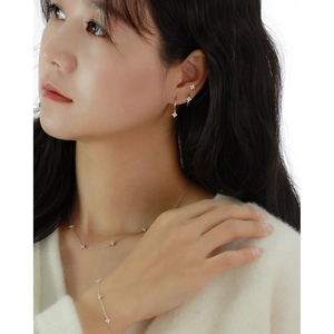 Exquisite S925 sterling silver four-leaf clover jewelry set with necklace earrings and bracelet