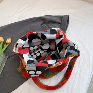Plaid plush tote bag for women with vibrant colors and large capacity for autumn winter