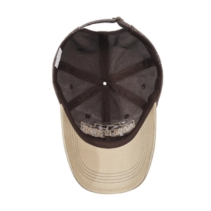 Cappellino baseball vintage lavato con cuciture interne e fibbia in metallo regolabile