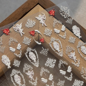 5D Relief Nagelsticker mit Barock-Engeln, roten Rosen und Amor-Flügel-Motiven