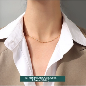 Close-up of 2.3mm gold fish mouth chain necklace in 18K titanium steel on a model