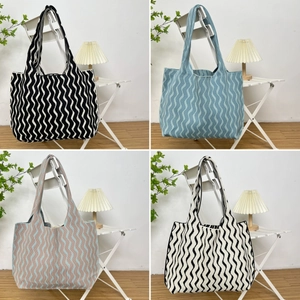 Women Knitted Tote Bag Geometric Wave Pattern Large Capacity Aesthetic Crochet Shoulder Bag Casual Handbag Shopping