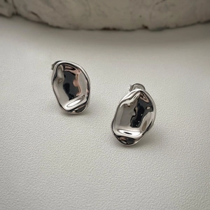 Minimalist 925 sterling silver irregular liquid metal earrings with mirror finish