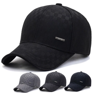 Men Winter Warm Baseball Cap Fleece Lined Checkerboard Textured Outdoor Sport Hat Adjustable Strap Metal Plate Decor