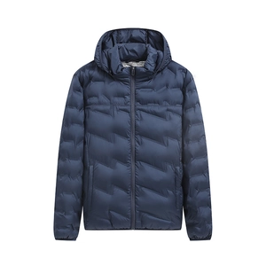 Herren-Kapuzenjacke in Dunkelblau mit Steppmuster und Reißverschluss für den Winter
