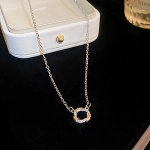 Minimalist Circle Pendant Necklace Stainless Steel Zirconia Inlaid Elegant Commuter Jewelry For Women