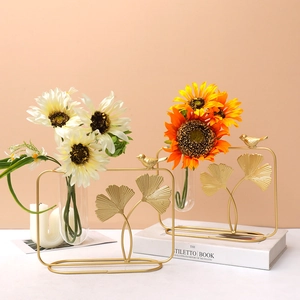 Nordic gold ginkgo leaf iron hydroponic vase with bird accent and glass test tube