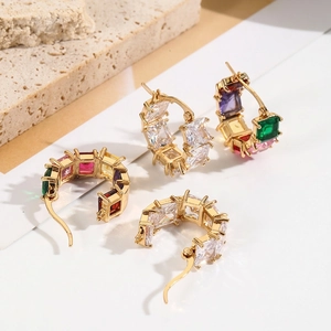 Minimalist C-shaped gold hoop earrings with colorful and clear square-cut zircon stones