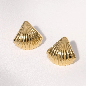 Detailed close-up of shell-shaped 18K gold plated stainless steel stud earrings