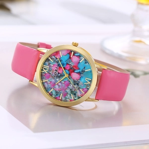 Women's fashion quartz watch with pink leather strap and gold case by SOKI